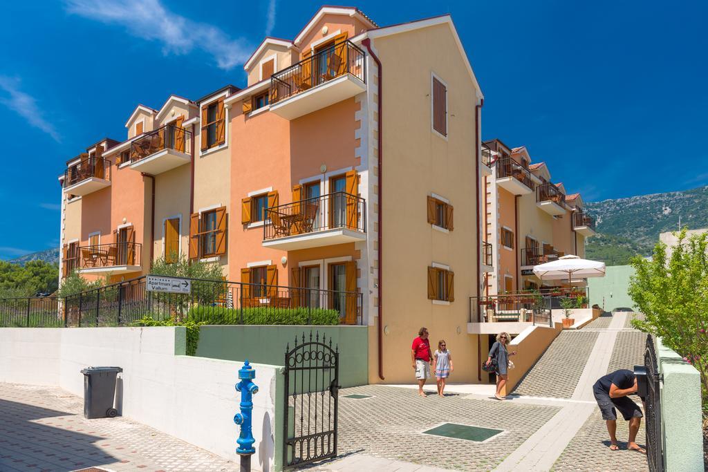 Apartments Vallum Bol Exterior photo