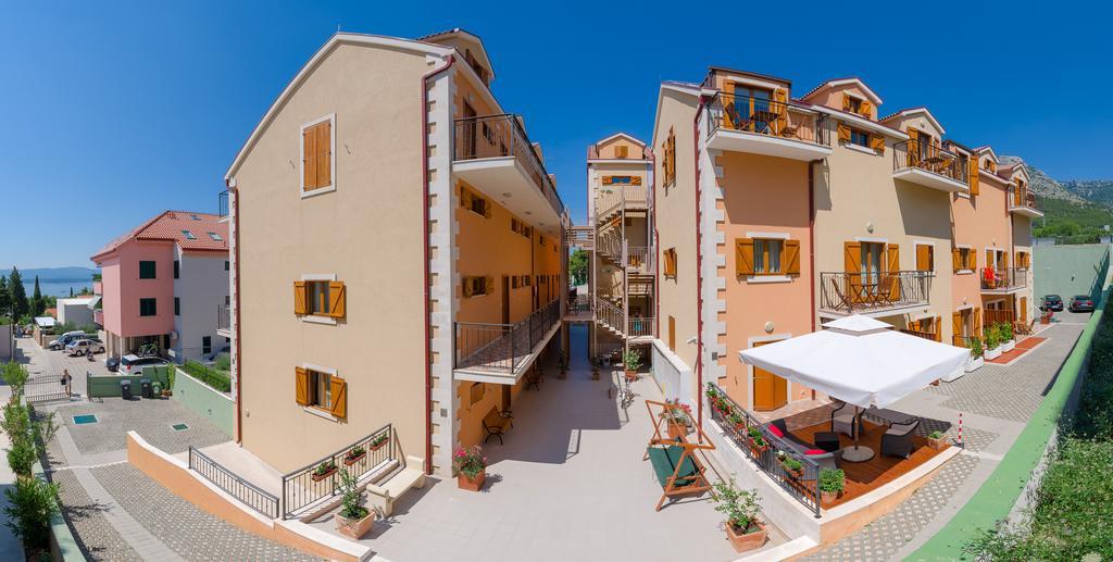 Apartments Vallum Bol Exterior photo