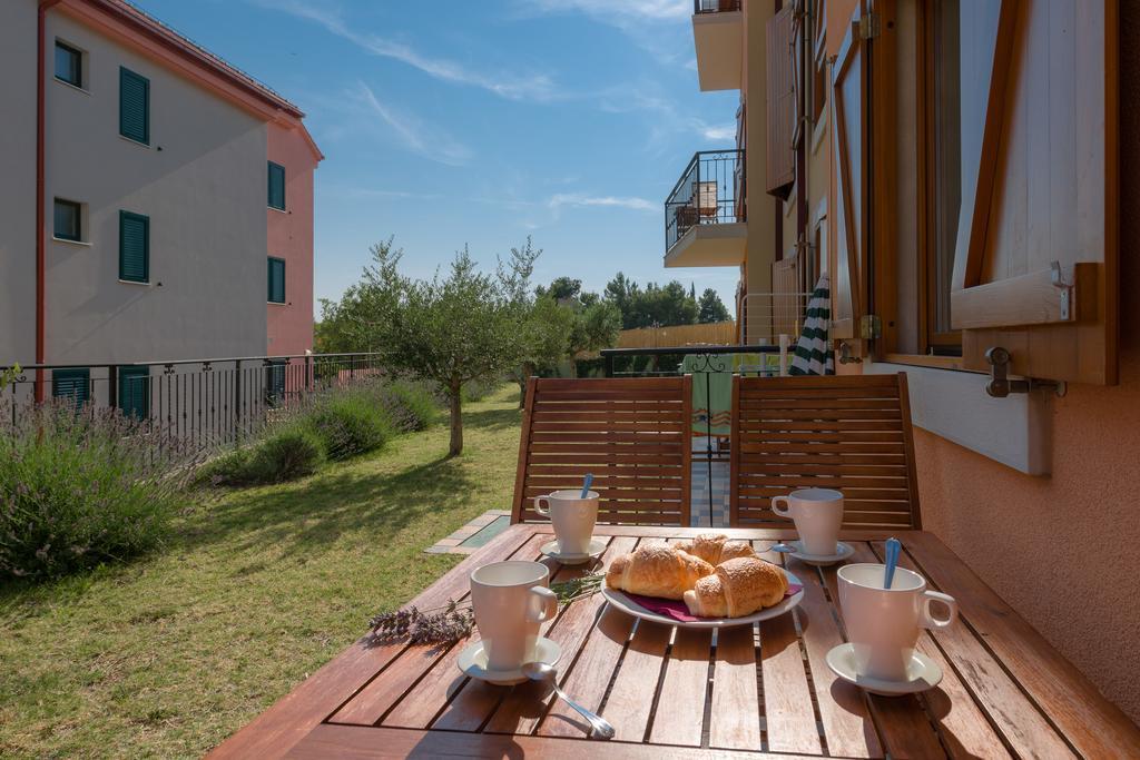 Apartments Vallum Bol Room photo