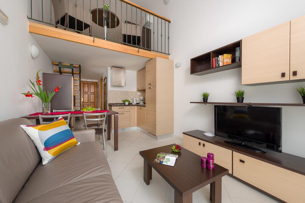 Apartments Vallum Bol Room photo