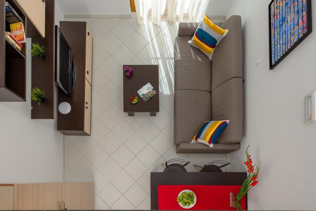 Apartments Vallum Bol Room photo