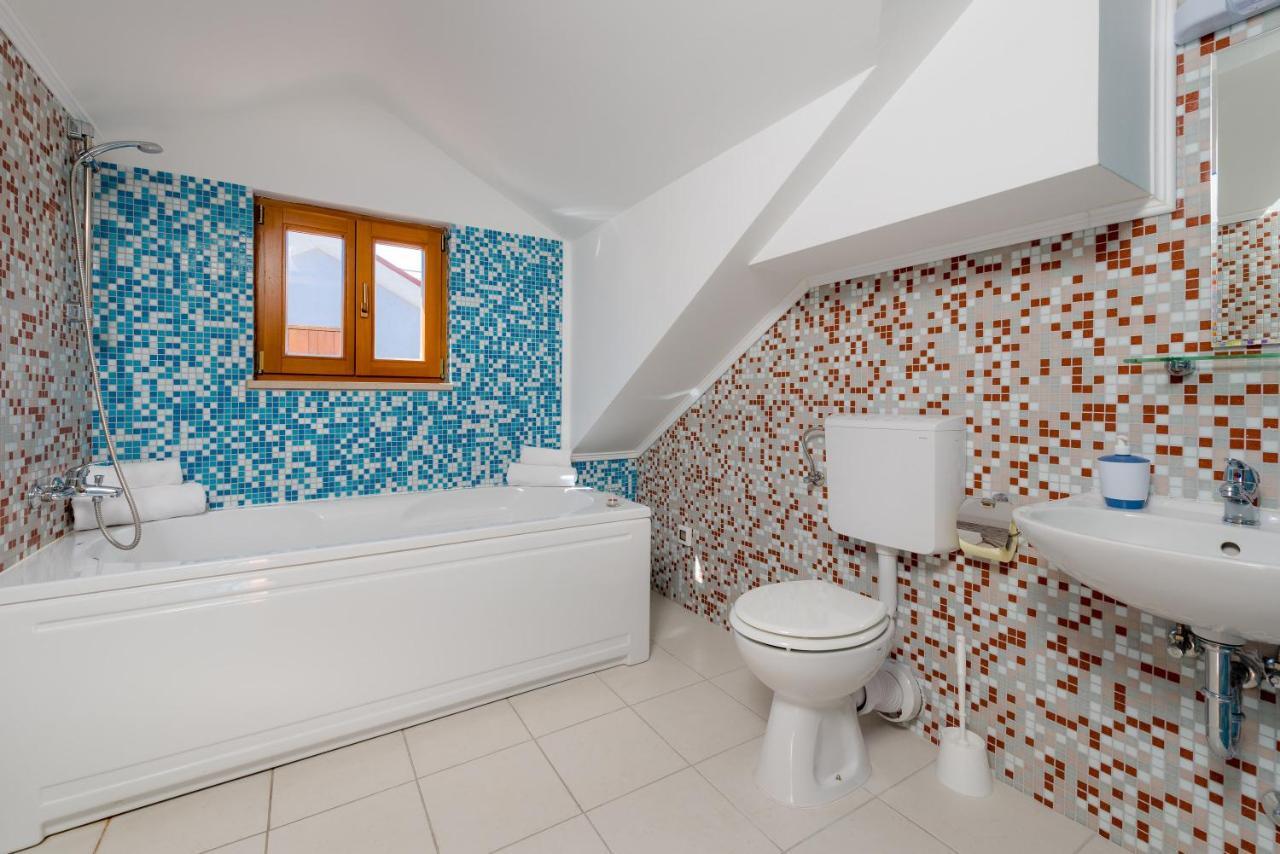 Apartments Vallum Bol Room photo